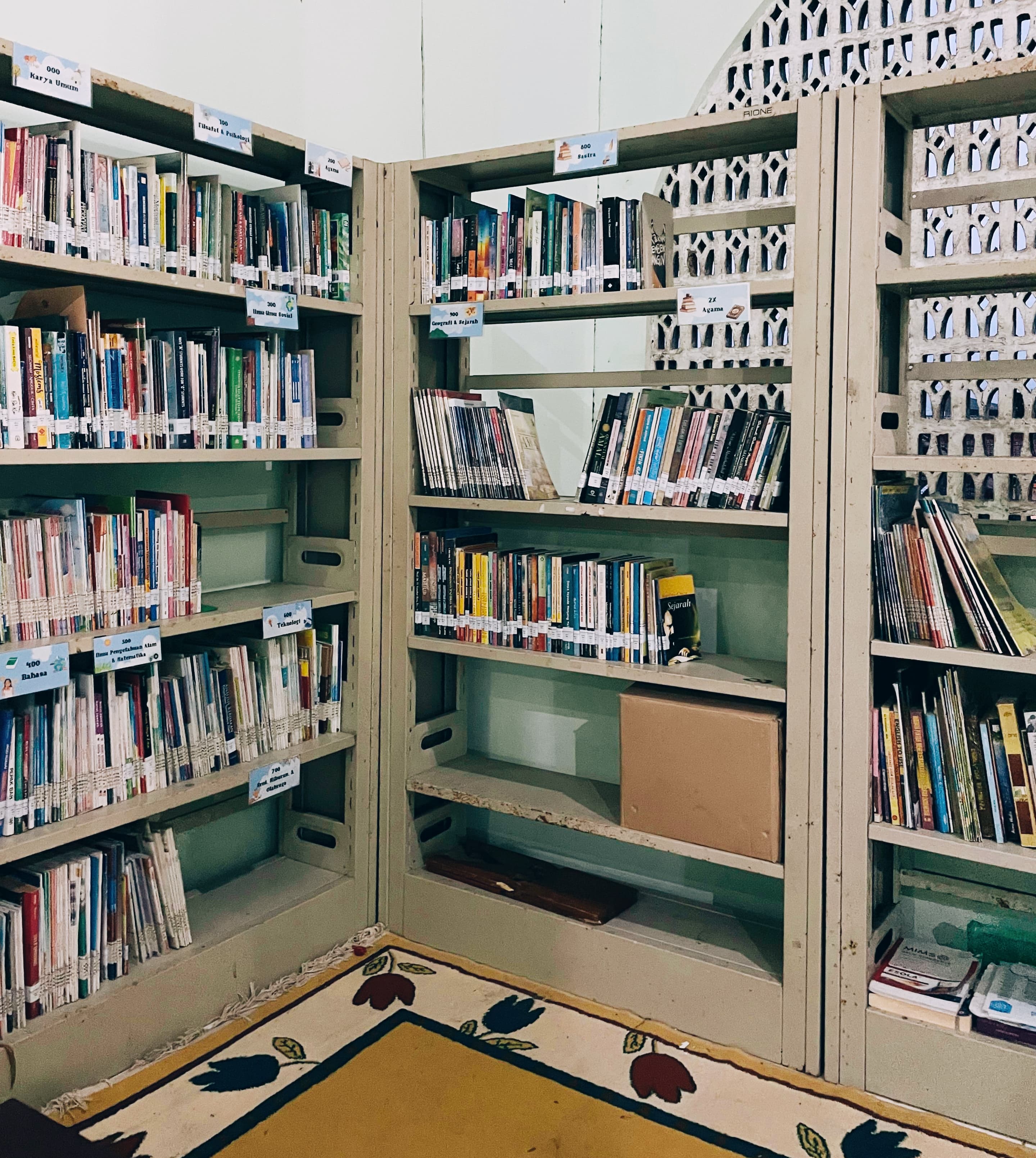 Masjid Al-Qomar Image